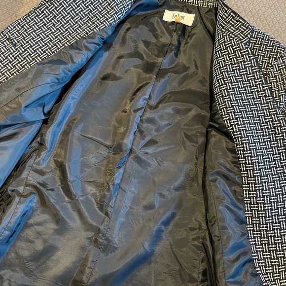 Le Suit 2 Piece Suit - Picture 3 of 3